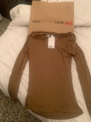 Camiseta H&M Talla XS con etiqueta