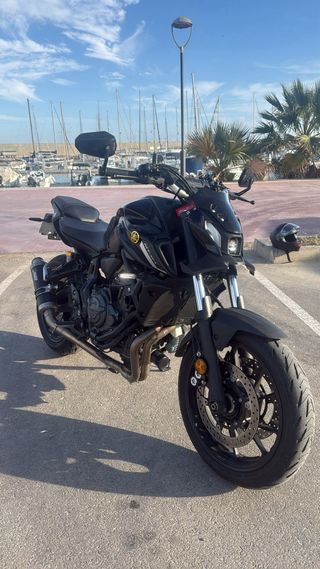 Yamaha MT-07 2024 Negra
