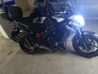 Kawasaki ER-6n Naked Negra y Blanca 15 600 km 2015