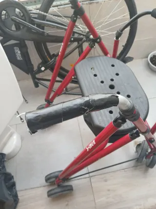 Andador para mayores con asiento