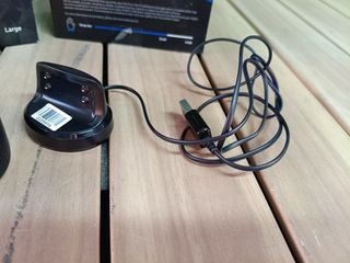 Samsung Gear Fit 2 Pro - Seguidor de actividad con monitor de ritmo cardiaco, Talla Large, Negro [Versión importada: Podría presentar problemas de compatibilidad]