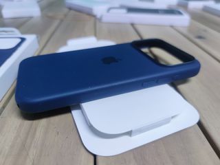 Funda de silicona con MagSafe para el iPhone 17 Pro Max - Medianoche