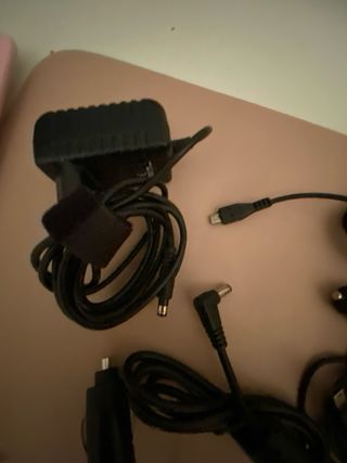 Cargadores varios para móvil y coche