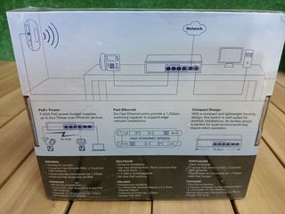 Switch Fast Ethernet PoE+ de 6 puertos