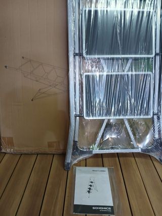 SONGMICS Escalera de Tijera con 4 Peldaños, Metál