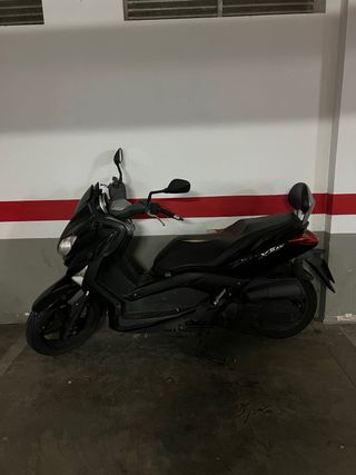 Yamaha Xmax 125cc Negra Automática