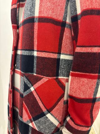 Abrigo cuadros lana rojo, blanco y azul