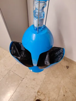 Ovetto ,pattumiera ,differenziata , alla moda