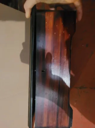 Caja de música antigua de madera