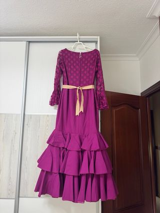 Traje de flamenca con flores