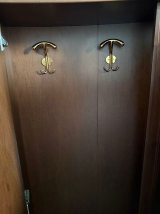 Divisorio artigianale in legno massello di noce