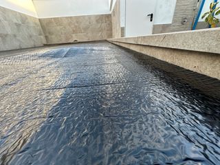 Plástico burbujas piscina negro