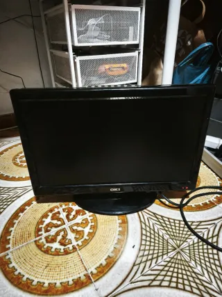 TV/ monitor OKI 18,5 pulgadas