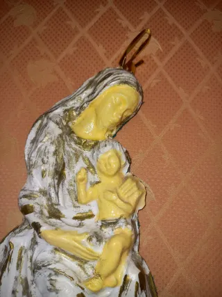 Madonna in gesso lavorata a mano altezza 25 cm