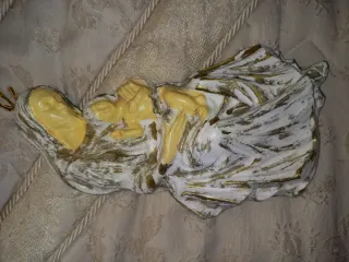 Madonna in gesso lavorata a mano altezza 25 cm