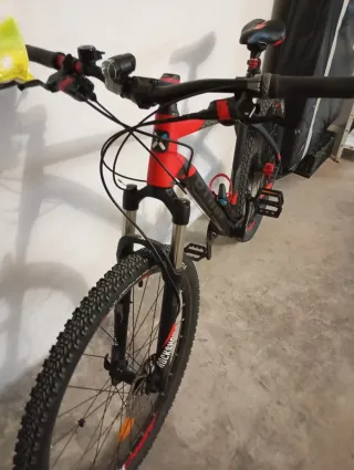 Bicicleta Montaña BTWIN 520 Roja