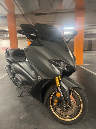 Yamaha TMAX 560  Tech max