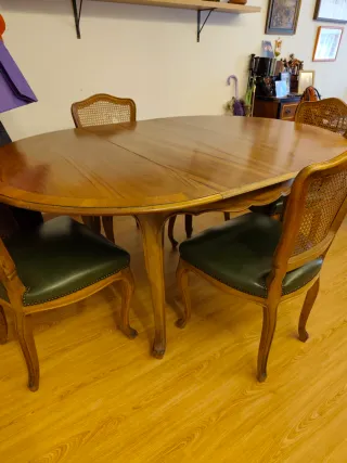 Mesa de comedor extensible de madera