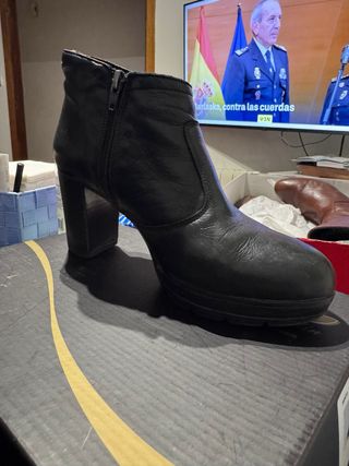 Botines negros de piel Jaclin