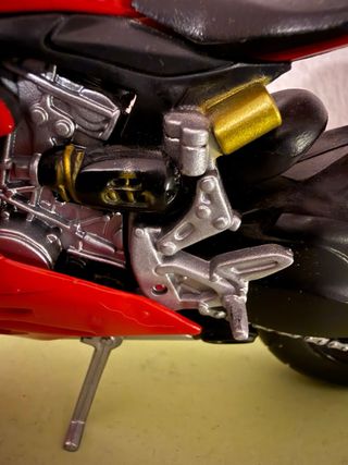 Modellino Ducati Panigale 1199 Scala 1:12