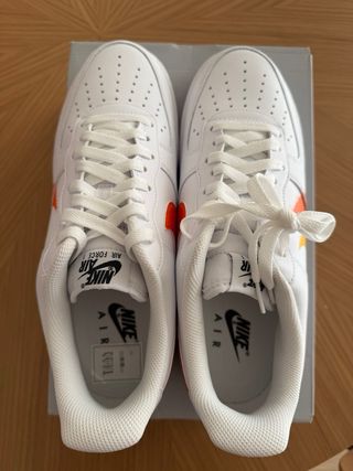 Nike Air Force 1 '07 Naranja y Blanco