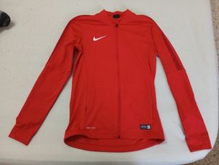 Chaqueta Deportiva Nike Roja Talla S
