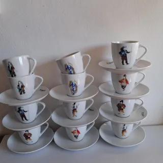 12 Tazzine e 10 Piattini Bohemia Picasso 2005