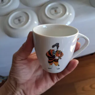 12 Tazzine e 10 Piattini Bohemia Picasso 2005