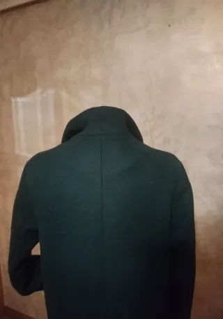 Abrigo paño verde Bershka