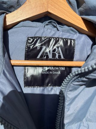 Abrigo Zara plumas niña T.11-12
