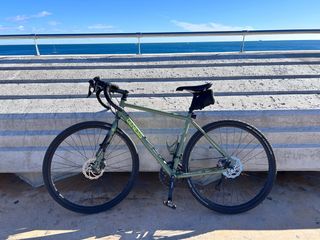 Bicicleta Gravel Genesis