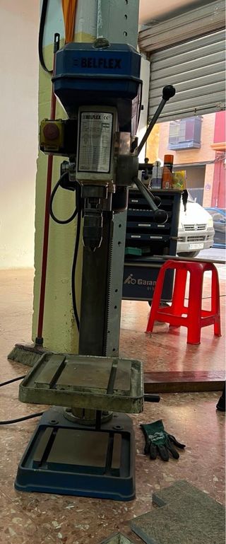 Taladro de columna BELFLEX