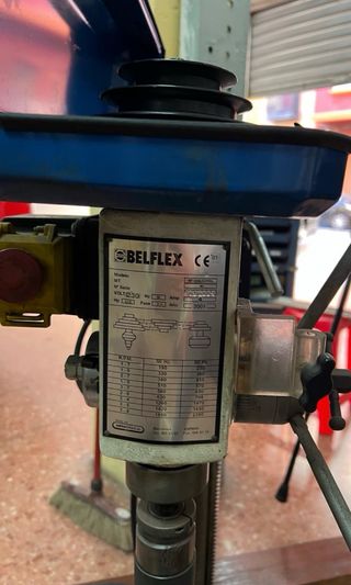 Taladro de columna BELFLEX