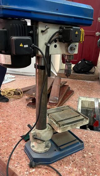 Taladro de columna BELFLEX