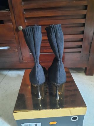 Stivali neri a calza da donna