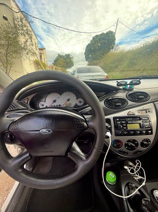 Ford Focus 2000