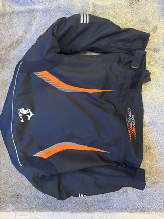 Chaqueta Moto Negra y Naranja Beta