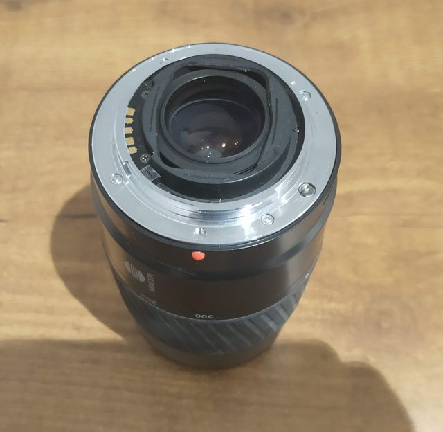 Objetivo Minolta AF Zoom 75-300mm