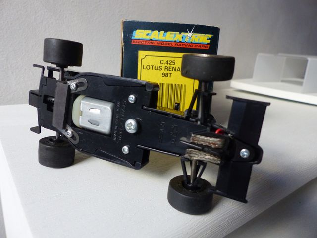 LOTUS RENAULT 98T F1 NEGRO - SCALEXTRIC