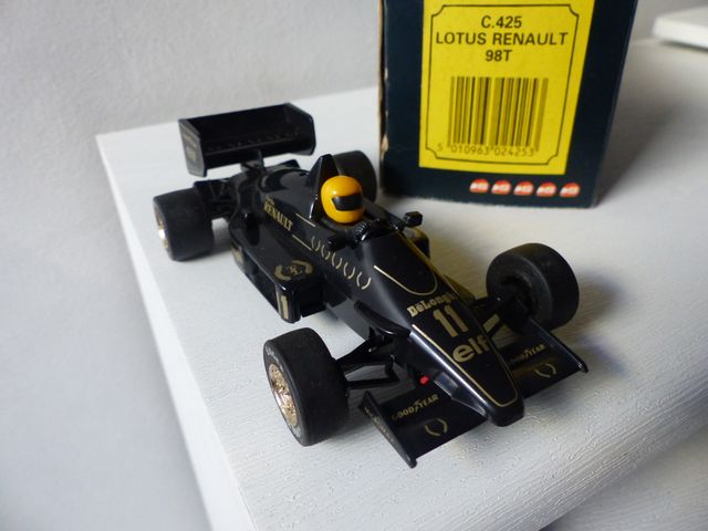 LOTUS RENAULT 98T F1 NEGRO - SCALEXTRIC
