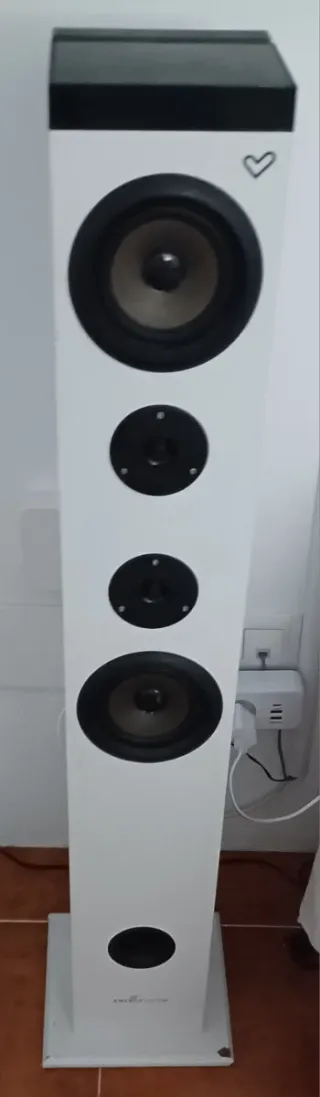 Energy Sistem Torre de Música Blanca