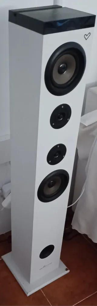 Energy Sistem Torre de Música Blanca