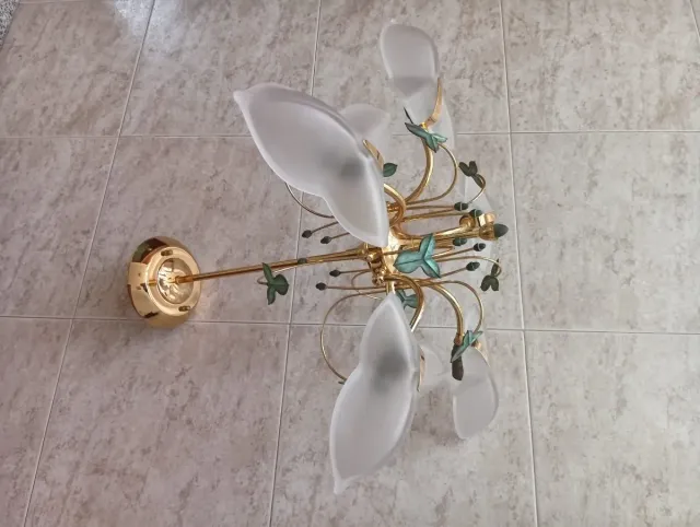 Lámpara araña techo dorada y verde