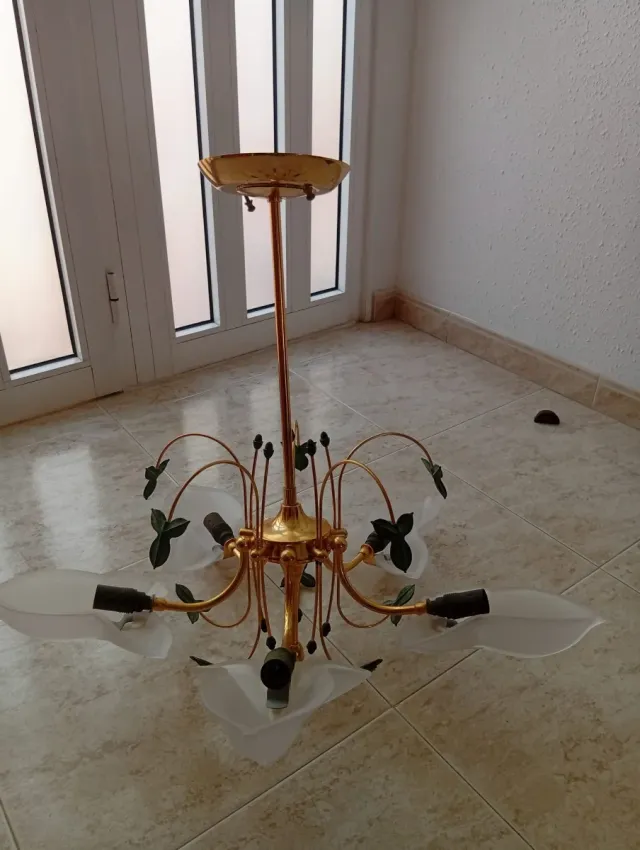 Lámpara araña techo dorada y verde