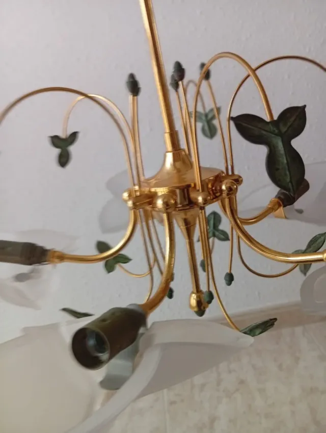 Lámpara araña techo dorada y verde