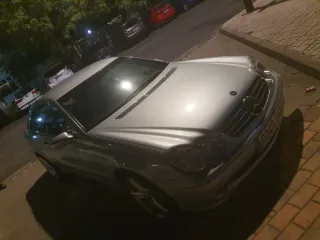 Mercedes-Benz  CLK 2004
