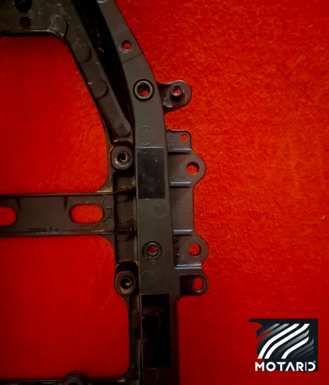 Subchasis Yamaha R1 2023