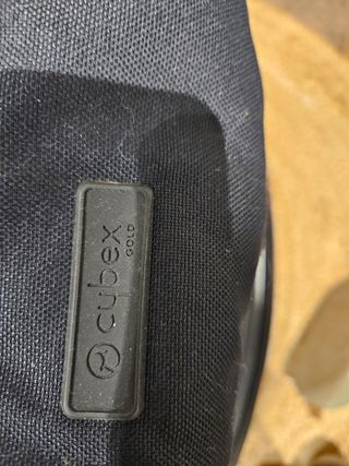 Carrito Bugaboo Bee3 + Saco Cybex + 3 Capotas