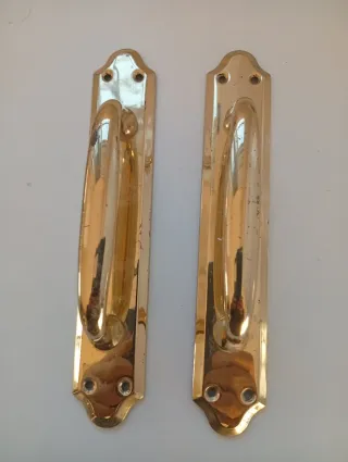 Manillon dorado puerta corredera baño