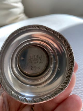 Vasetto decorativo in metallo argentato